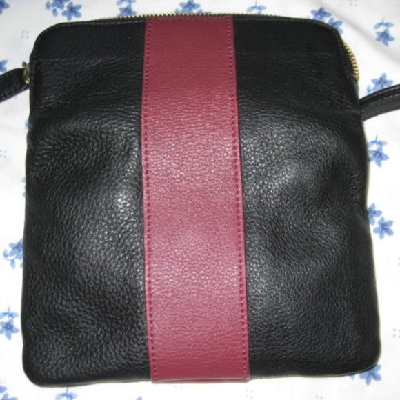Talbots Black Burgundy Leather Wristlet Wallet Excellent Condition - Picture 8 of 12